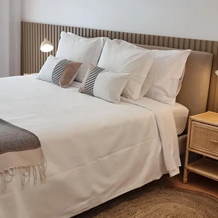 Apartment B - 3min Walk From Beach, Terrace Barra