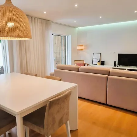 B - 3min Walk From Beach, Terrace Barra