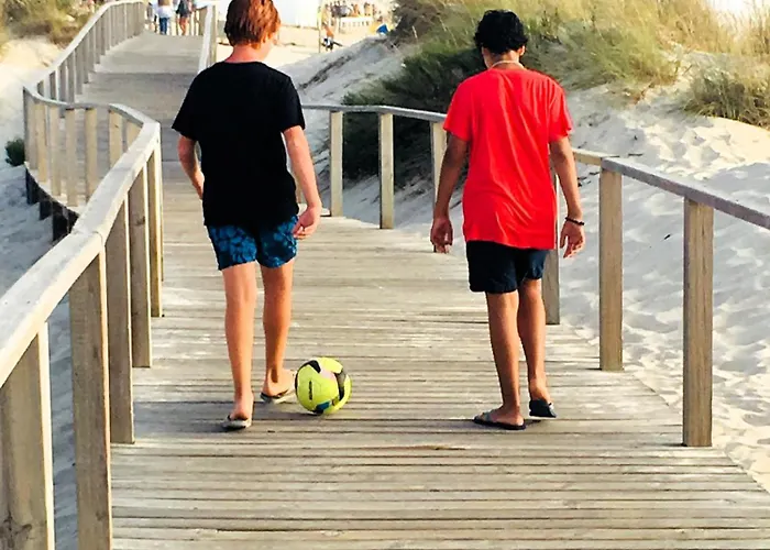 B - 4min Walk From Beach, Terrace Daire *