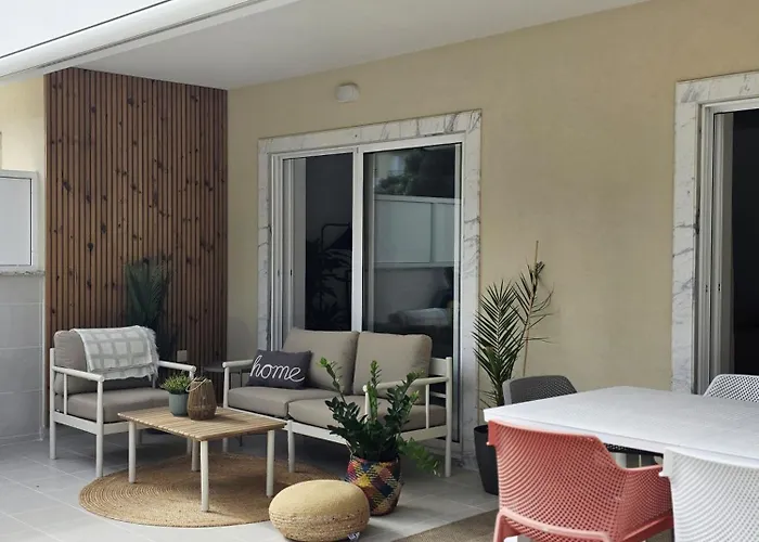 Daire B - 4min Walk From Beach, Terrace